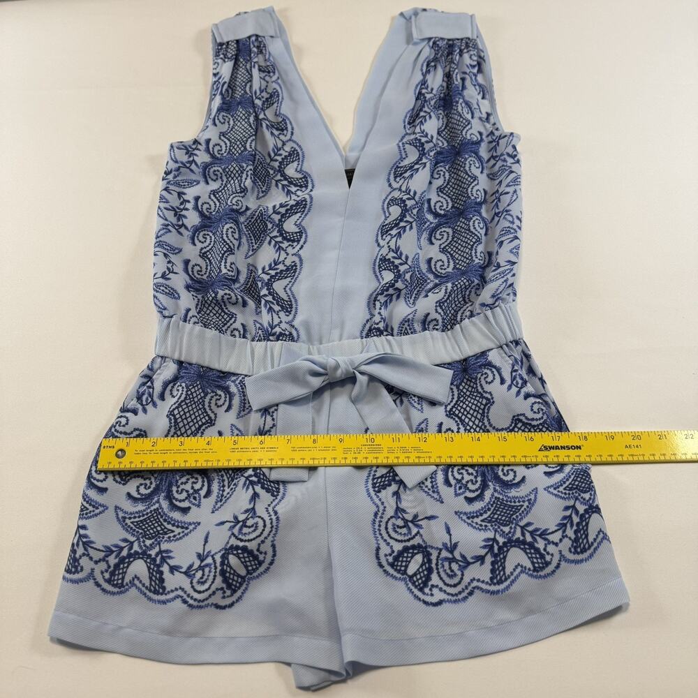 BCBG MAXAZRIA SIZE XS VANCE PRINTED V-NECK ROMPER LIGHT OASIS - Picture 13 of 13